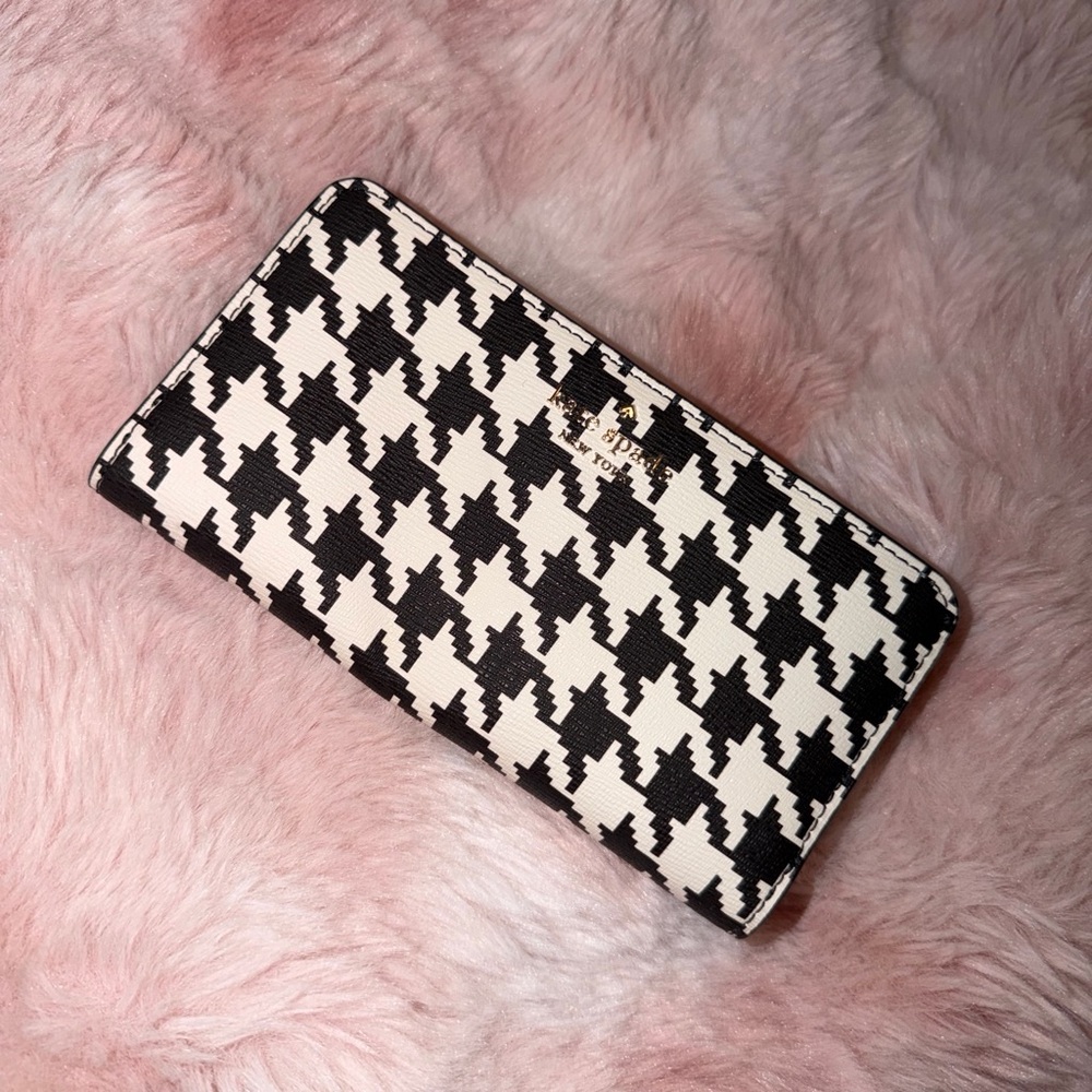 kate spade Black and White Houndstooth Zip Around Wallet